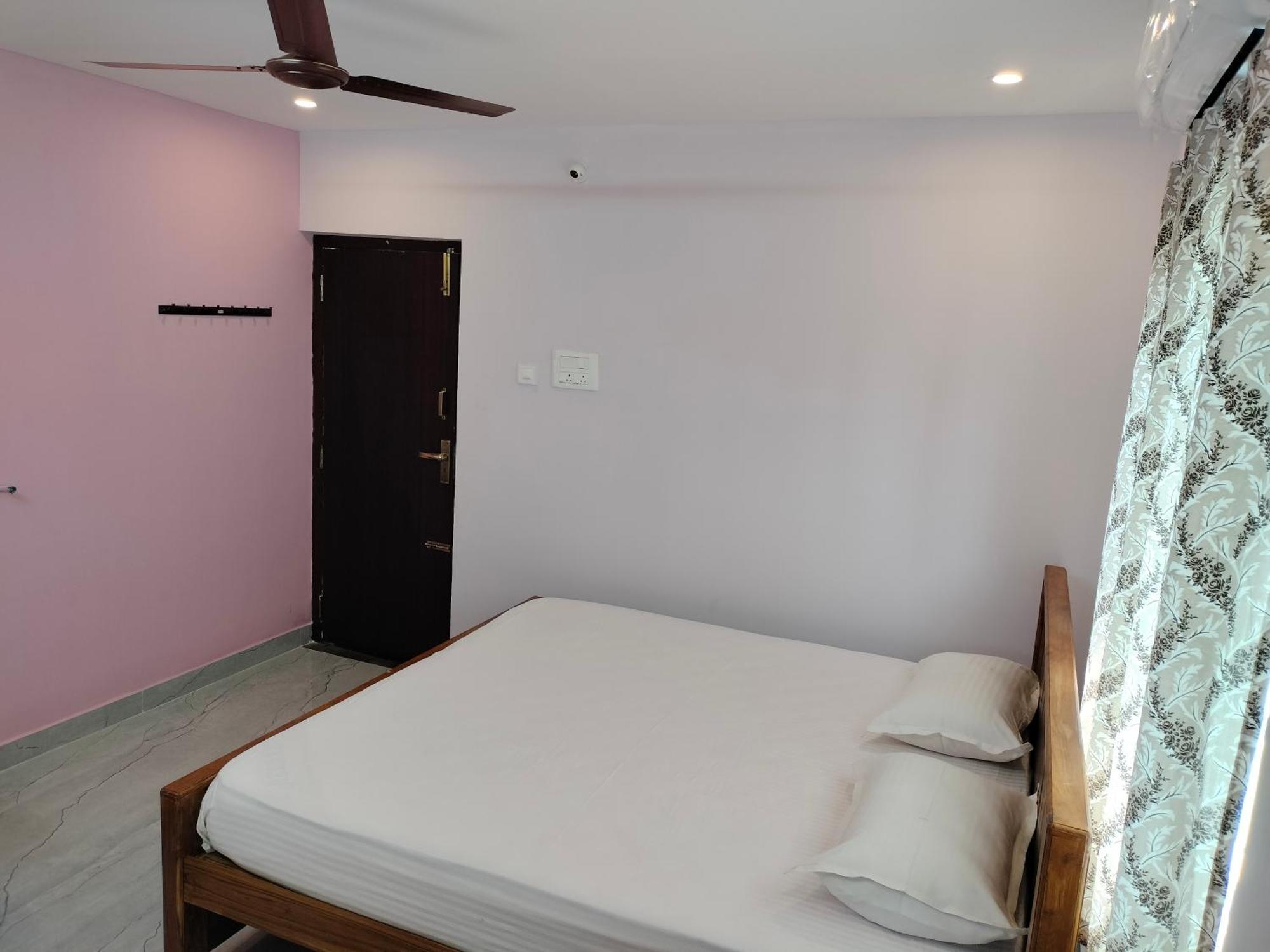 فندق Teja Residency Alāndurai المظهر الخارجي الصورة